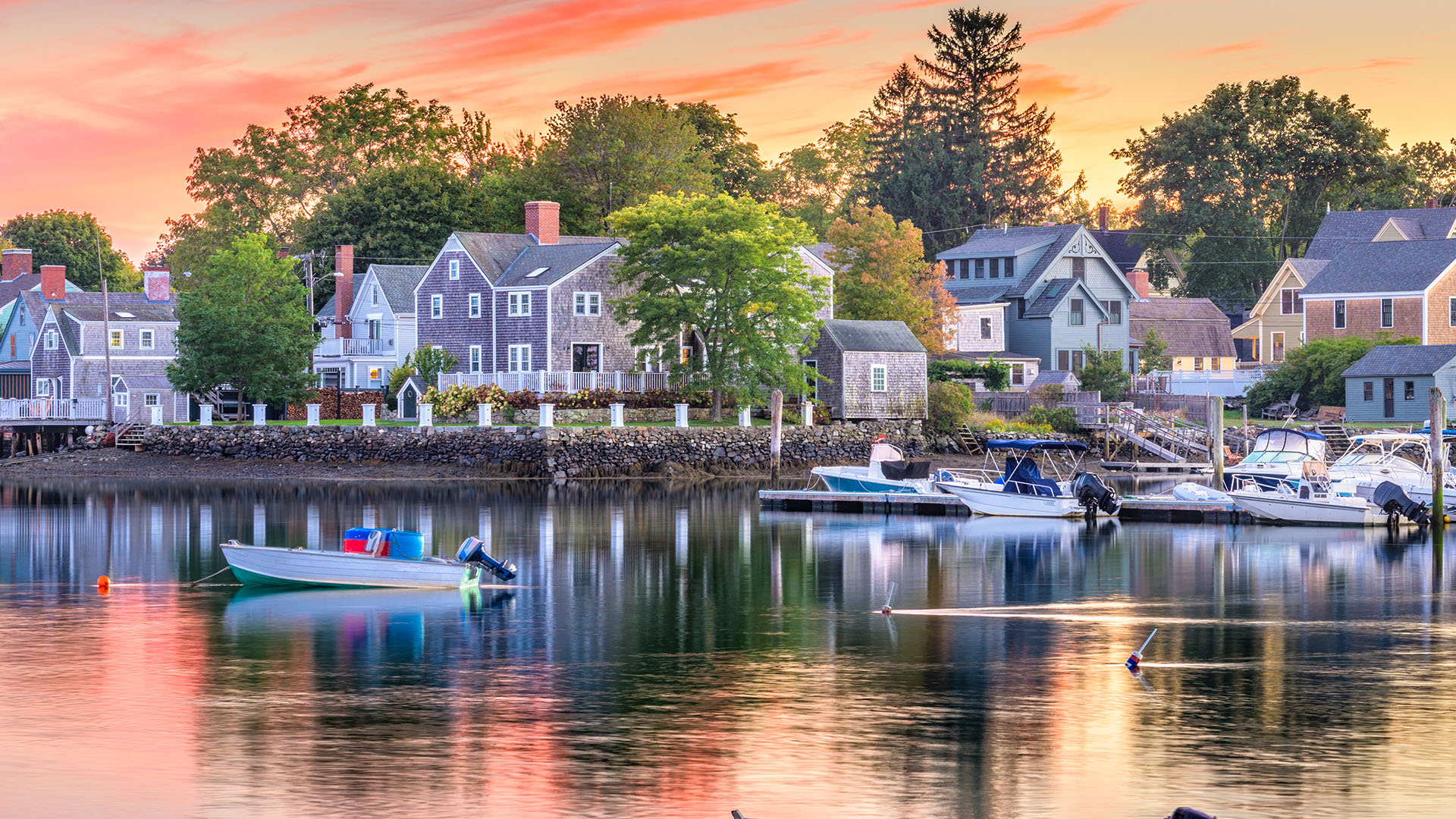 Featured image for “Guiding Home Buyers: Key Considerations When Purchasing Waterfront Homes”